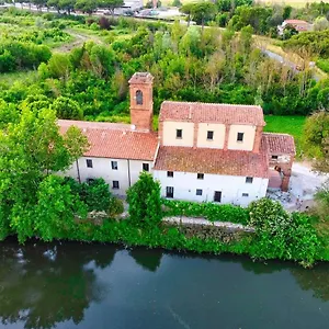 Landhuis - Il Casale Toscano - 1900Mt From The Tower Of Pisa - Free Parking - No Breakfast - No Air Conditioning But Fan - Only Self Check In From 4 Pm, Pisa